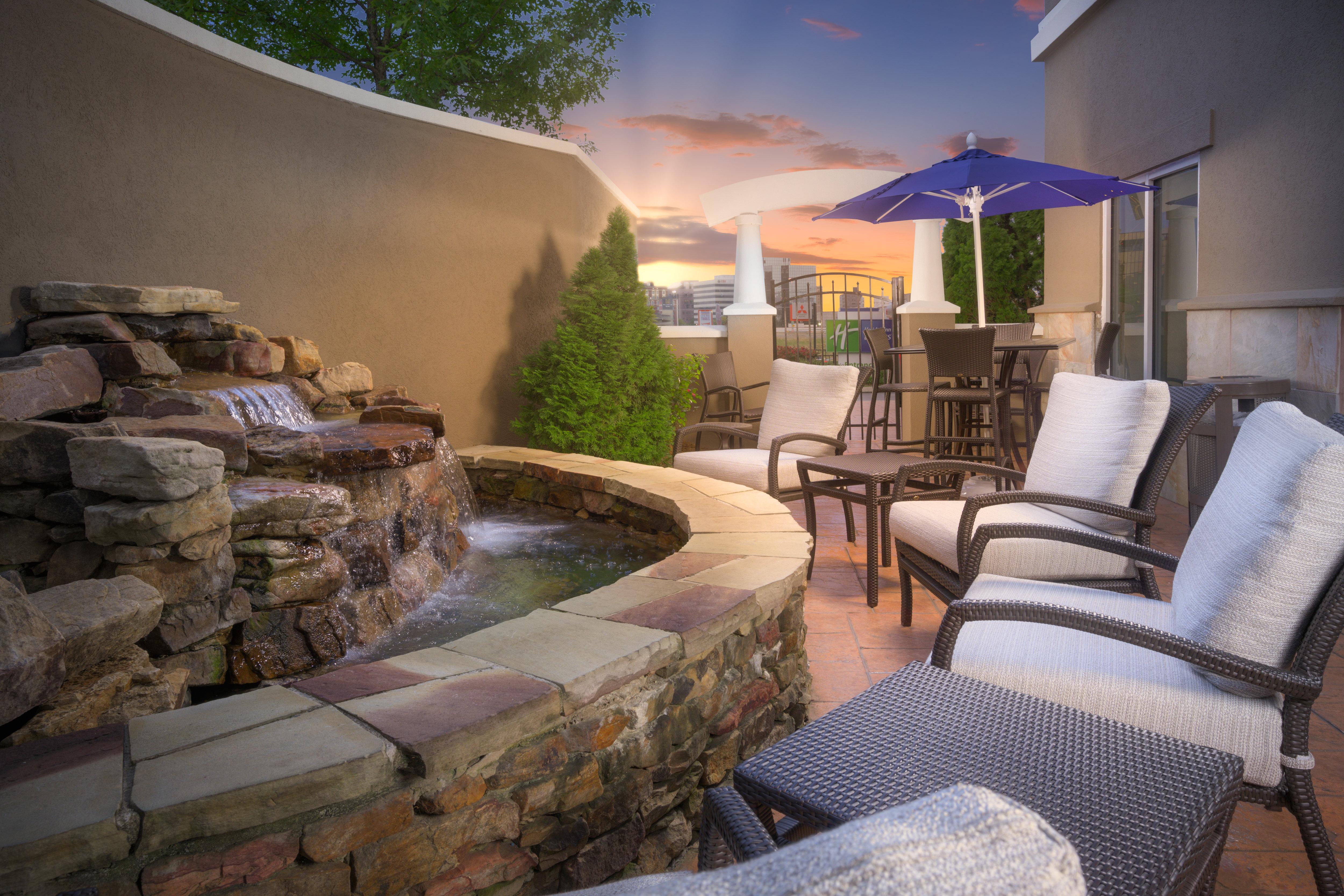 Holiday Inn Express Hotel & Suites Chattanooga Downtown By Ihg Esterno foto