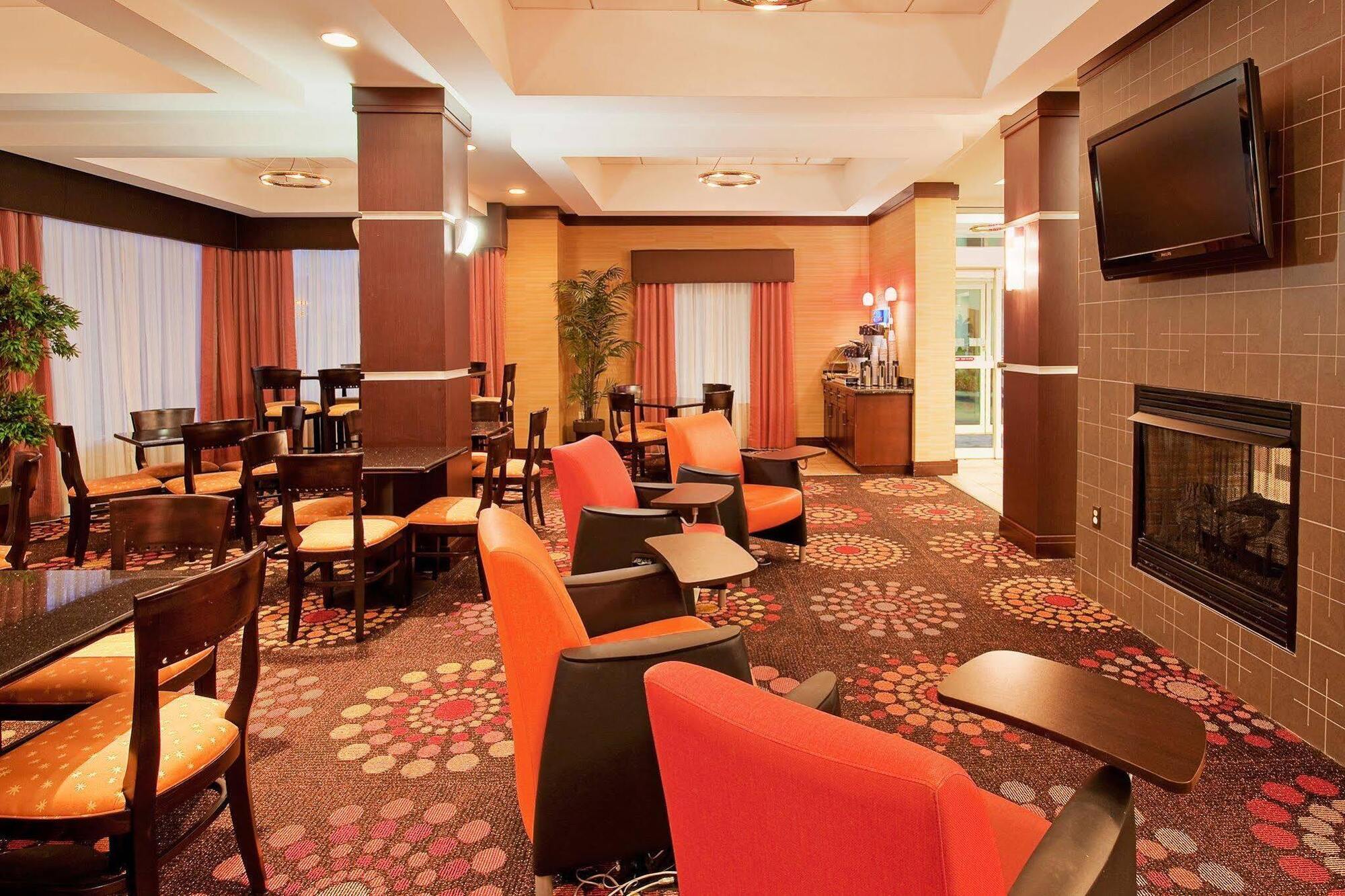 Holiday Inn Express Hotel & Suites Chattanooga Downtown By Ihg Esterno foto